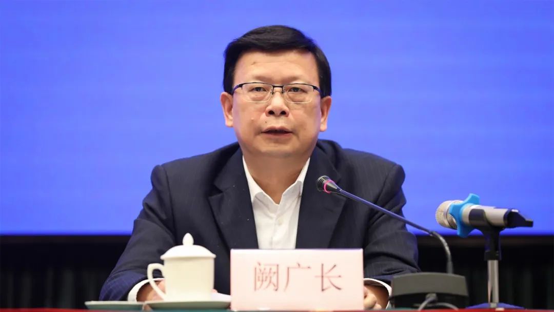 广东对中小微企业免收5个月养老工伤失业保险的单位缴费