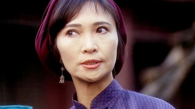 搞怪只服方世玉老妈人家外面比武招亲她女扮男装也要参加