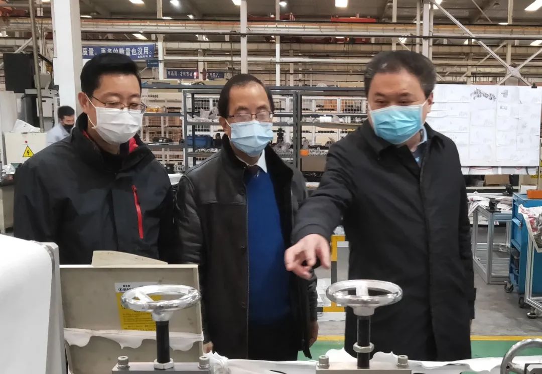 都江堰市人大常委会主任王聪一行莅临公司看望慰问员工,成都市,都江堰