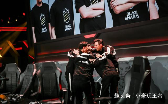 如果搭配一支kpl巅峰队fly猫神一诺梦泪无铭一定很强