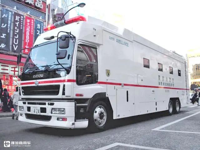 它曾用过最大30升排量发动机日本五十铃giga卡车历史发展大科普