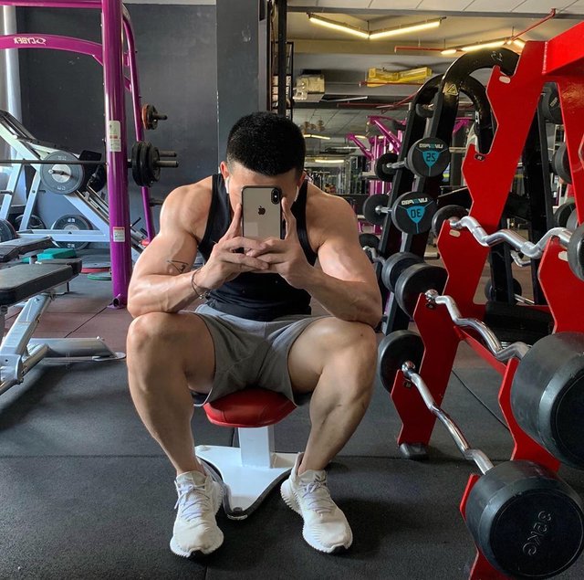 越南头号肌肉网红身材实力超群