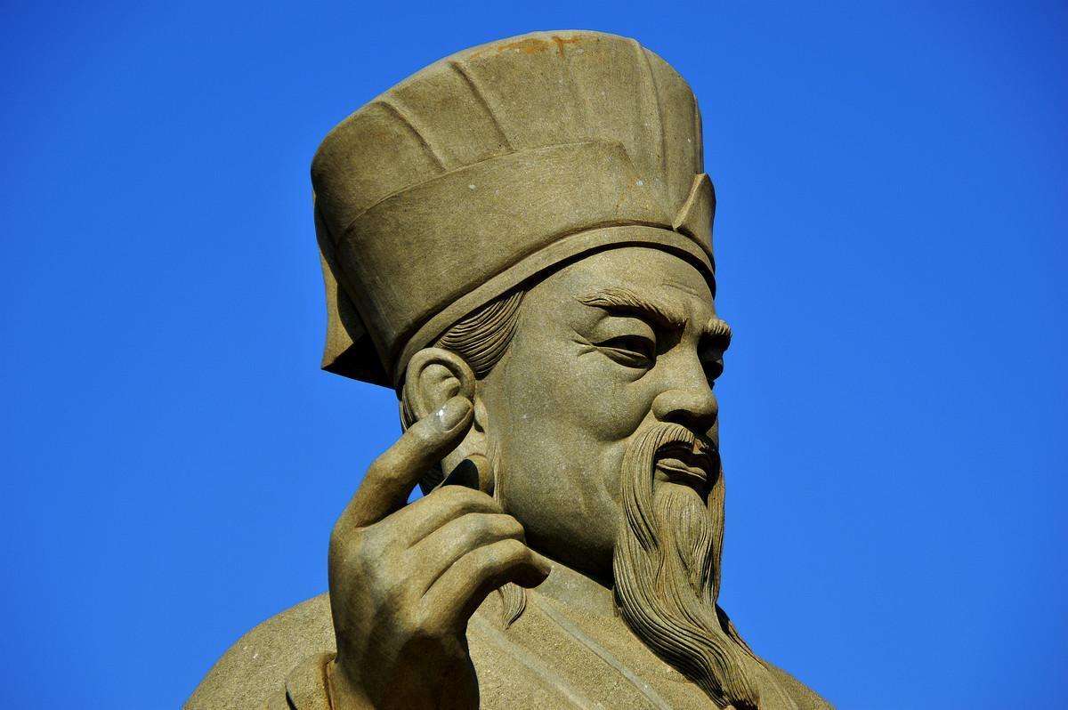 南宋最不像奸臣的奸臣,为岳飞平反,主张北伐,却被后人视为奸臣_秦桧