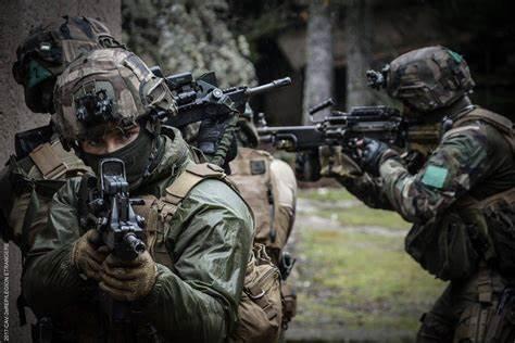 法国外籍军团换装了f3新迷彩冬季配发绿色秋裤雇佣兵也怕冷