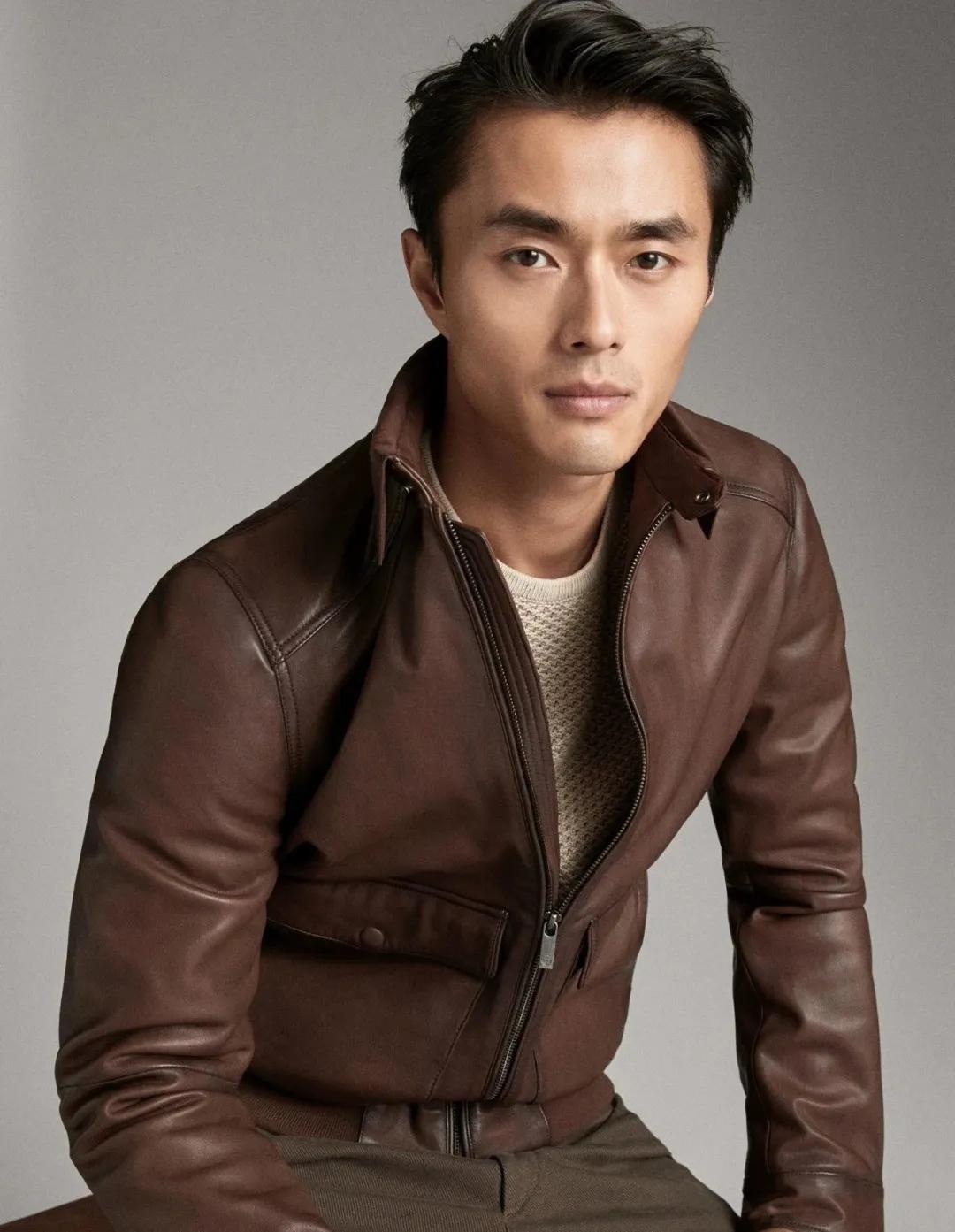 新面孔男模时尚大片分享光影交错尽显绅士魅力