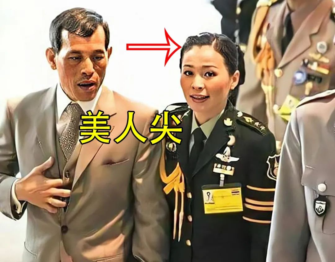 苏提达有华裔血统却长了一张泰国脸额头的美人尖实在惊艳