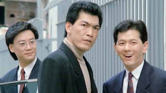 铁血骑警大傻哥太嚣张警察敢扁我借他几个胆子他也不敢