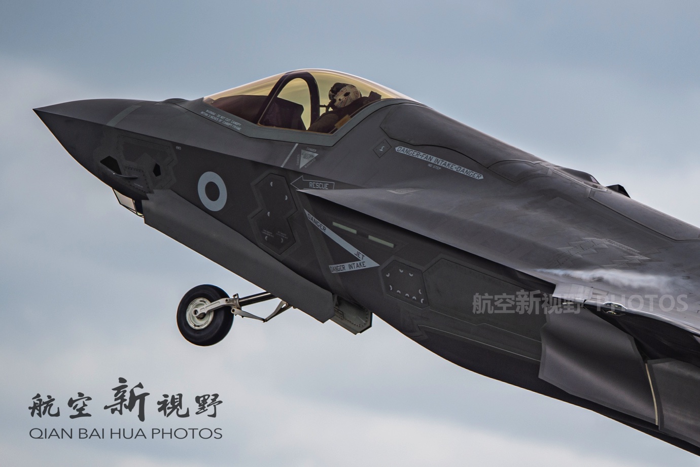 高清f35b隐形战机皇家空军与皇家海军共用型号特别的五代机