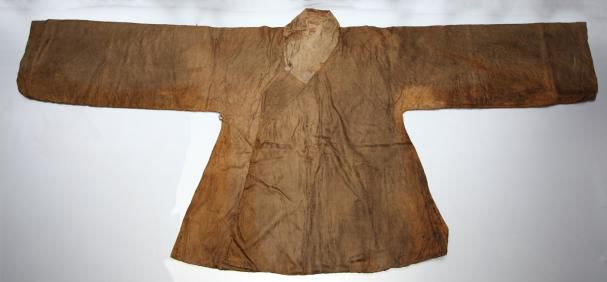 云赏馆藏明代墓葬出土的土家族妇女服饰