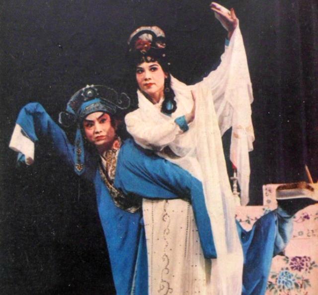 川剧《红梅赠君家》刘云饰李慧娘 晓艇饰裴舜卿花鼓戏《六斤县长》乔