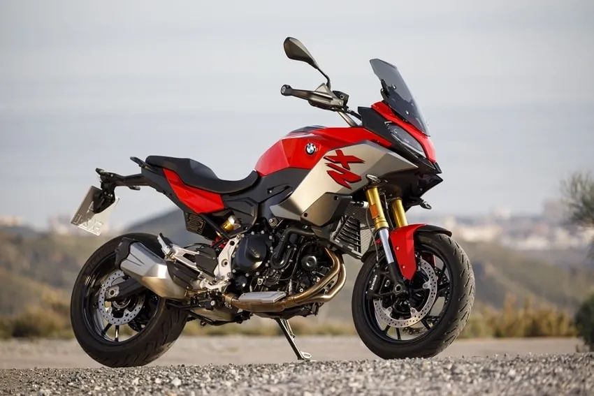 bmw全新旅行车f900xr67上市适合更多人的摩旅利器