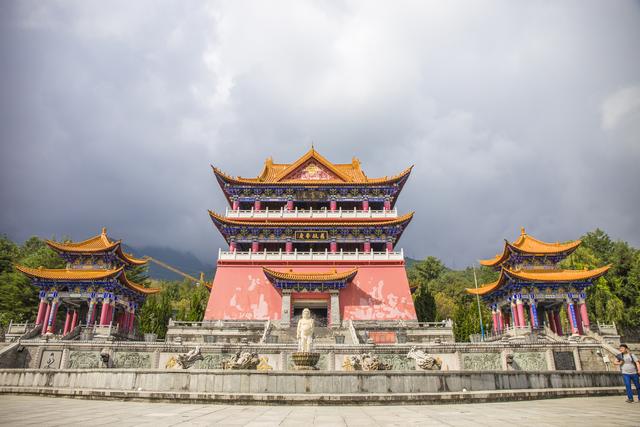 原创大理第一名刹门票75元仿北京故宫太和殿而建规模堪比皇宫