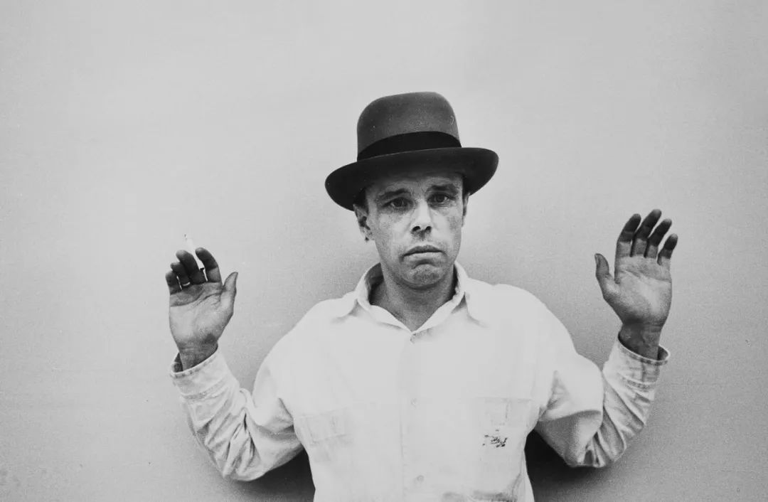 joseph beuys(图片来源:le mile magazine)