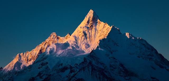 香格里拉金山照