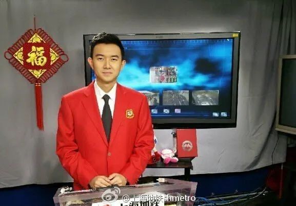 邢航赵琦鑫李灏哲刘彦池2012年开始,smg主持人每周五志愿播报地铁电视