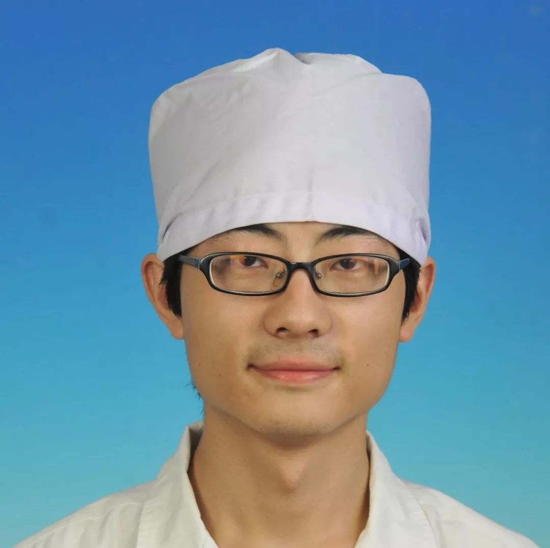 我是党员也是这里资质最长的护士,高风险的事我来转眼,程浩然已在武汉