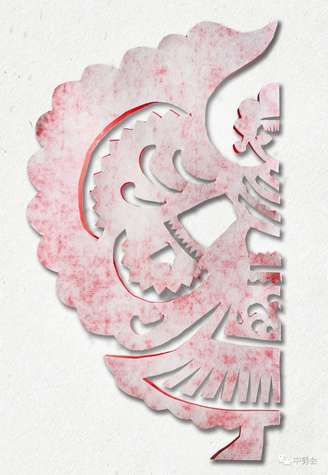 疫情不到校居家学剪纸第二十一课剪制蝴蝶妈妈