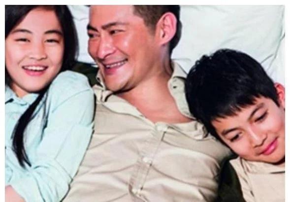 有种基因叫景岗山夫妻俩都是中国人生出的儿子却像混血