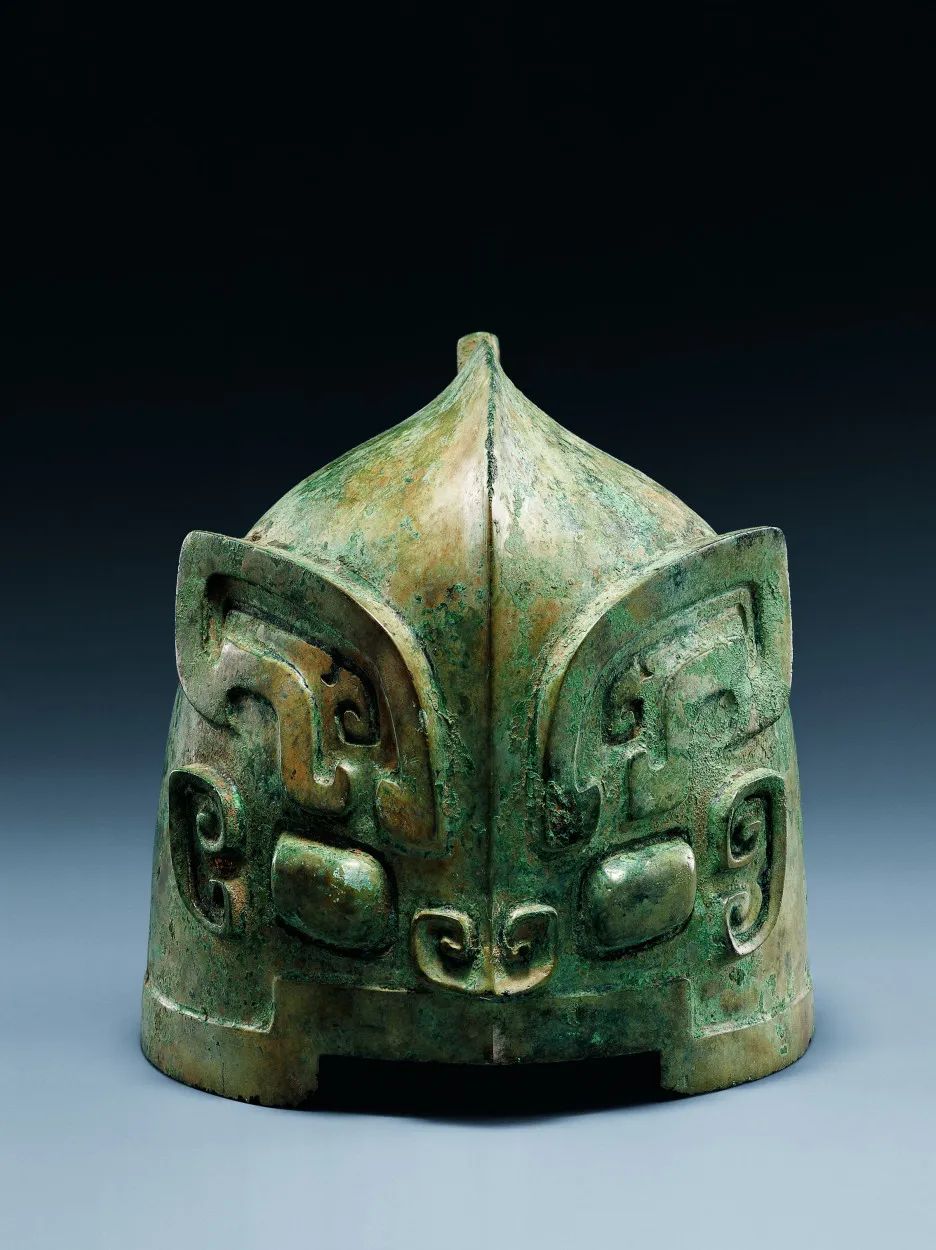 商兽面纹青铜胄c商活环曲蹲羽人玉佩饰d题目4下列哪件瓷器不是景德镇