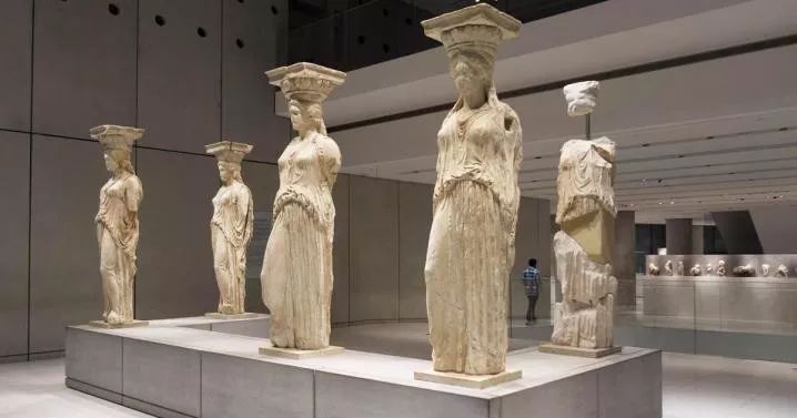 帕特农《骑手》,收藏于大英博物馆《命运三女神》是古希腊建筑物帕特