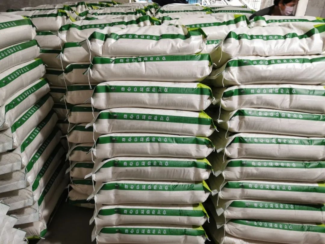 日夜兼程,这群江苏人终于吃上了家乡的大米_邵丹