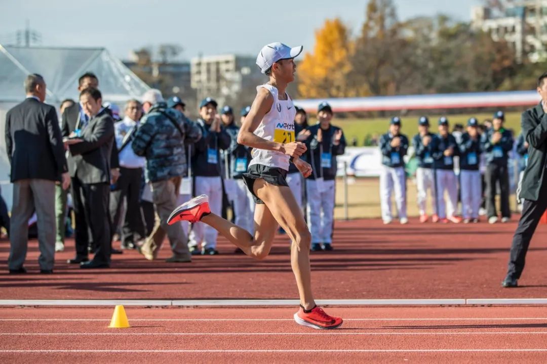 20529丨大迫杰破日本马拉松纪录