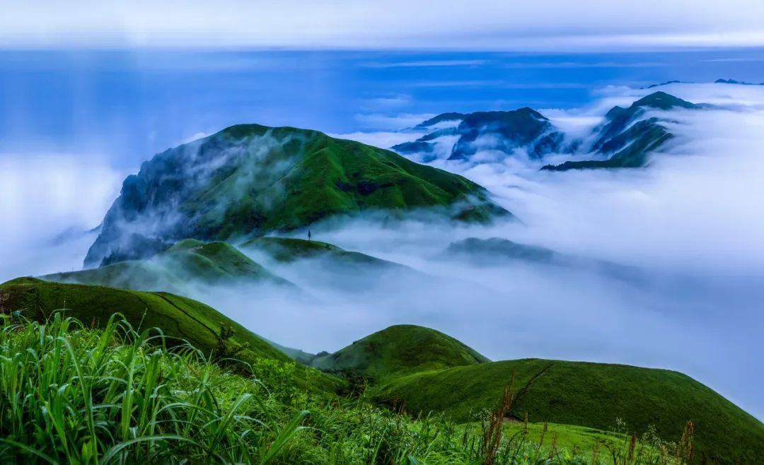 美景如画武功山的三月唤醒一场春雨
