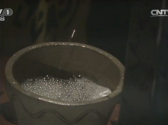 杨洁西游记第15集错误频出衣服还是钟两个唐僧撞车