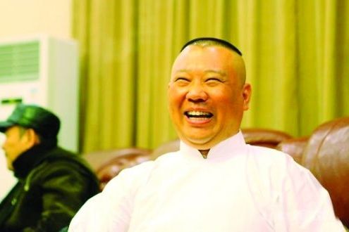 也是相声水平最高的,还曾经同时养着三个捧哏,马德禄,张德全和周德山