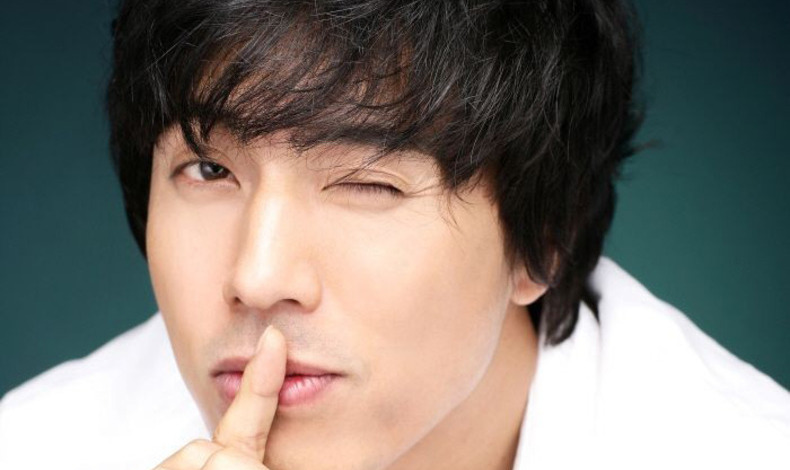 韩在石公开两女儿近照超可爱与朴率美结婚已7年曾出演天桥风云