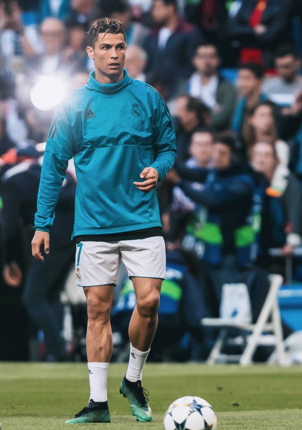 原创中超旧将认为c罗优于大罗的荣誉已超越了他达不到大罗的荣誉