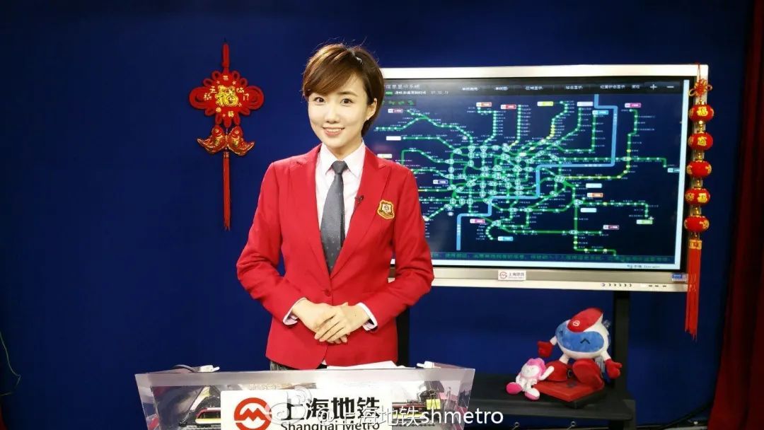 smg主持人每周五志愿播报地铁电视直播这些年,我们用电视直播的方式