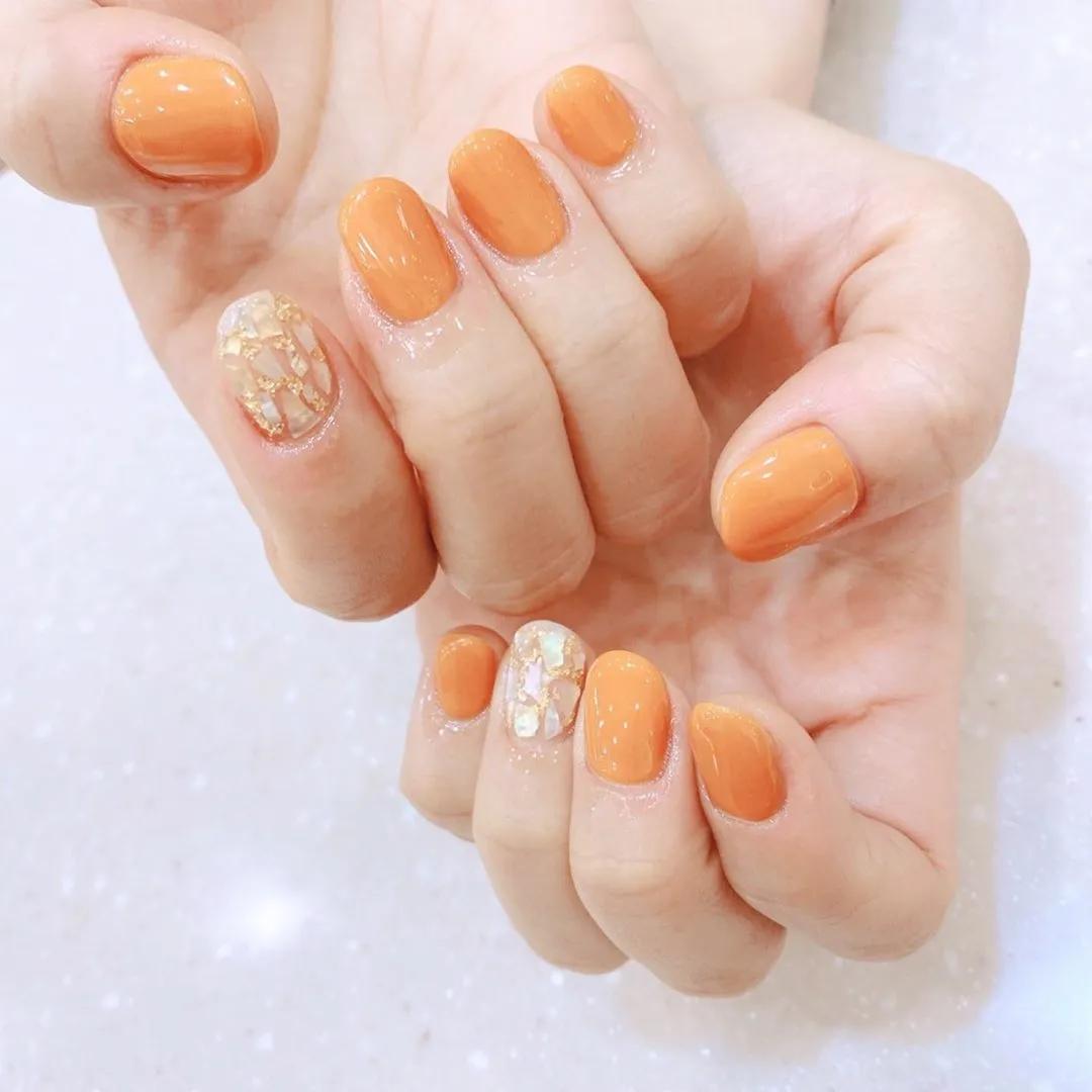 这个春夏一起来做个橘子汽水美甲吧