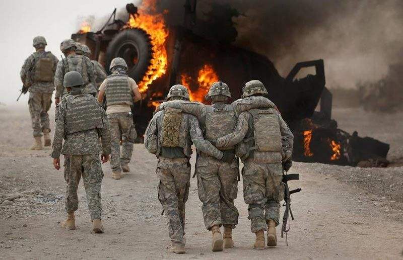 2001年,美国领导北约盟国打响了阿富汗战争,并很快推翻了塔利班政权