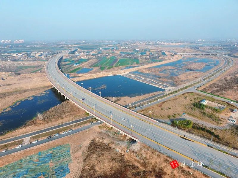 实拍疫情降级后阎良人的首个周末石川河边晒暖暖