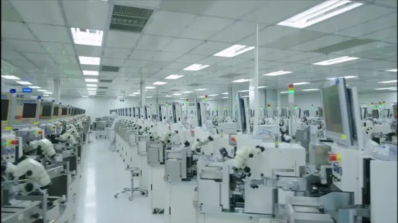 这一幕发生在浦东外高桥保税区一家名为安靠封装测试(上海)有限公司内