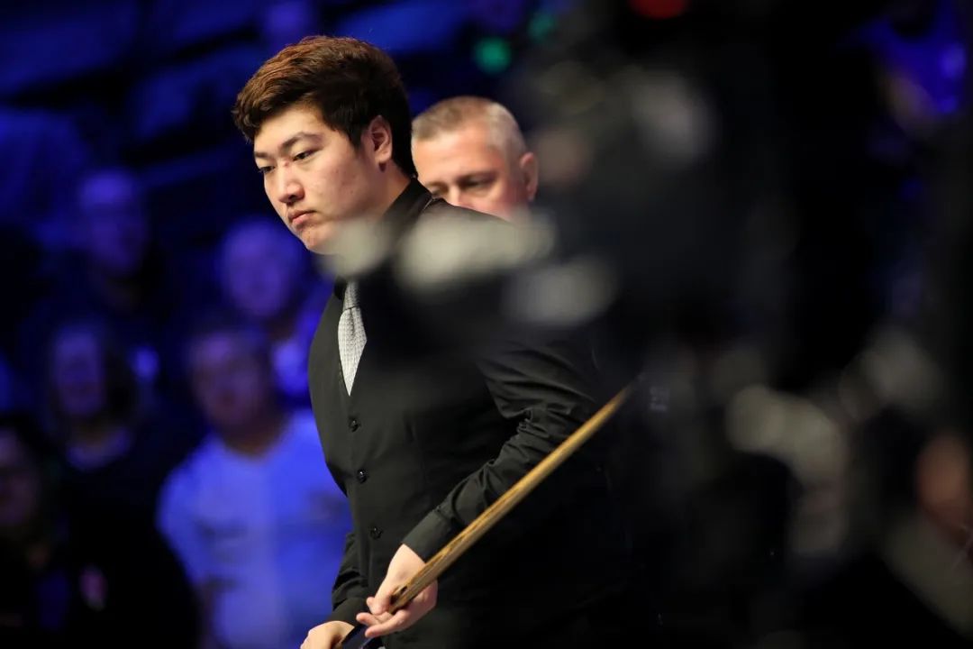 输出观点20岁的亚军颜丙涛到底成色如何真没必要闲操心他自己心里比谁