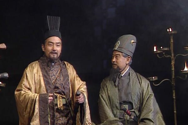 不给孙权面子的两个人,一个孙权甚喜,一个遭受冷遇,究竟为何_张昭