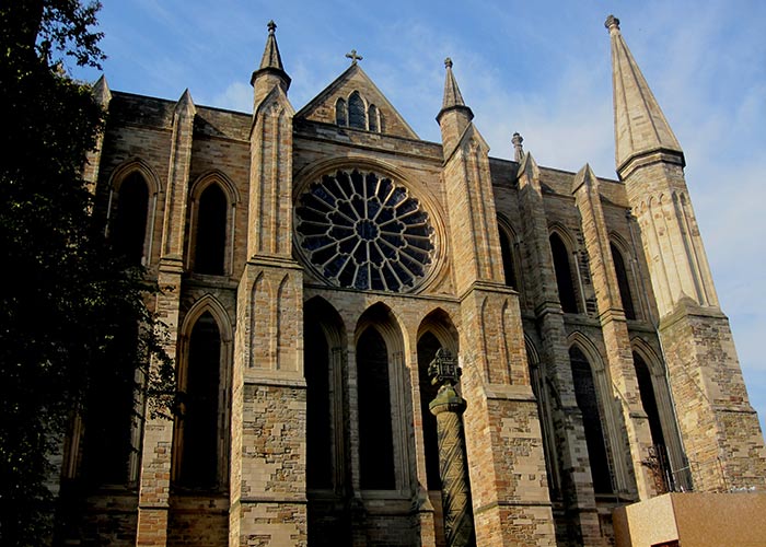 杜伦最厉害的专业是英国文学,还有神学,排名世界前5.