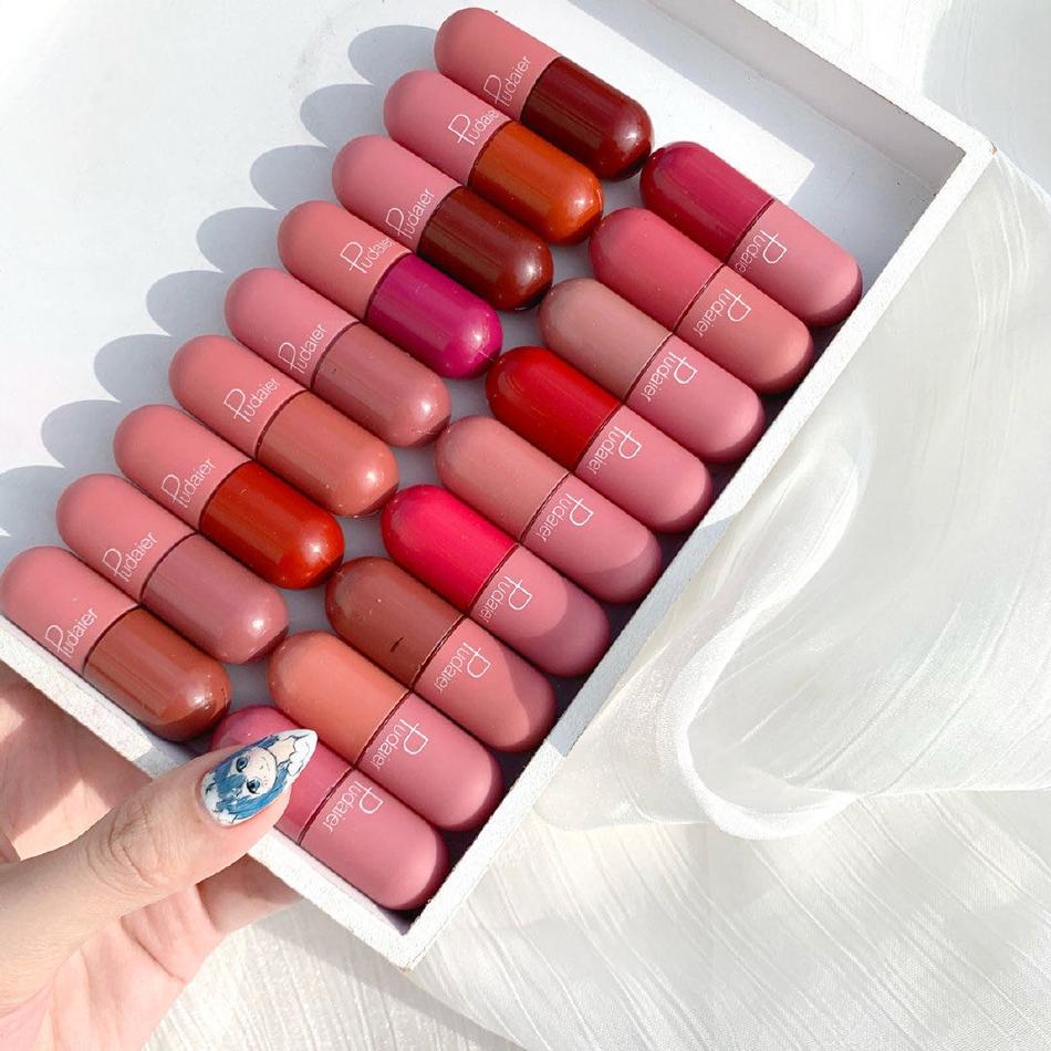 精致可爱的胶囊口红02春季很适合的颜色