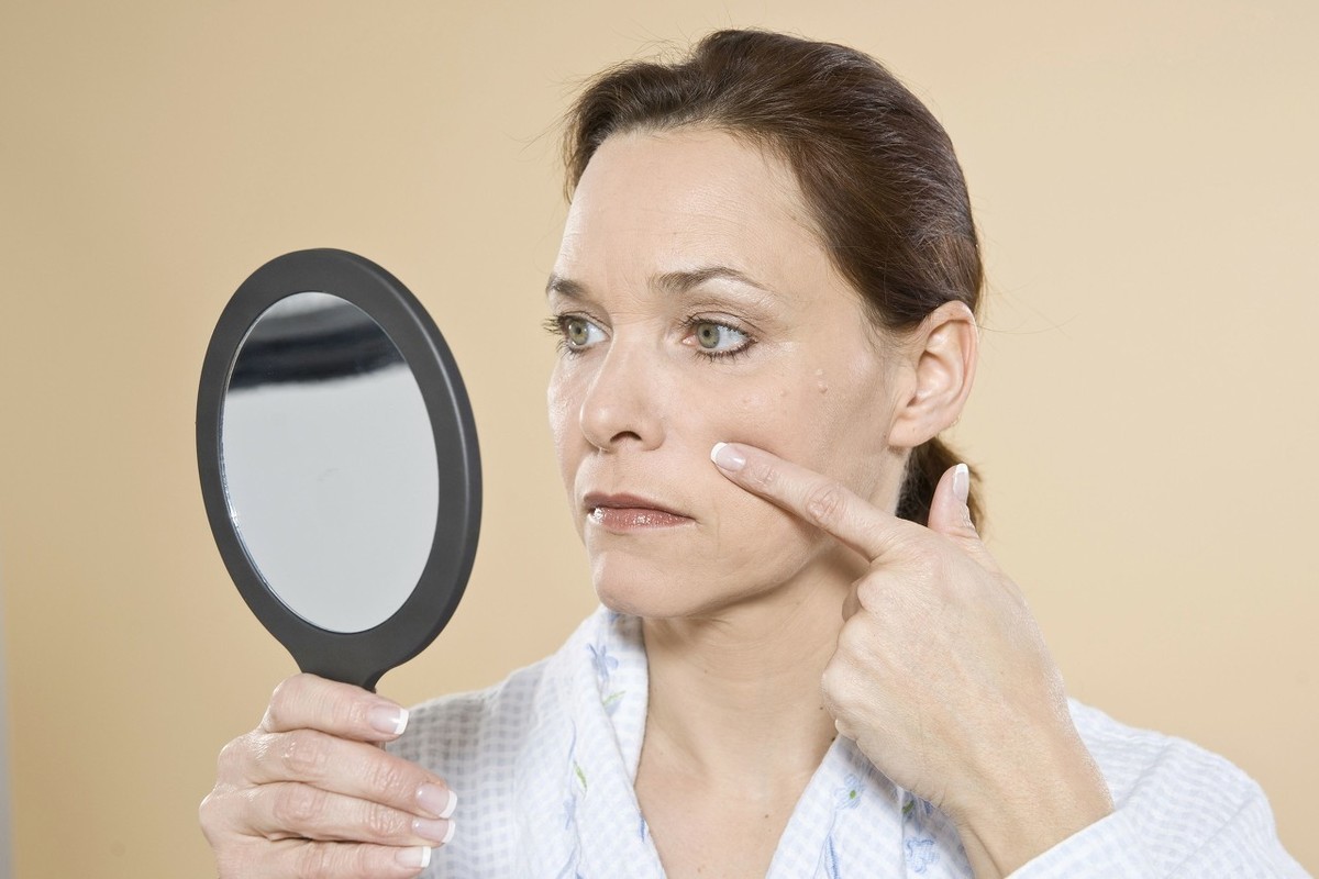 女性开始衰老时身体会有3种变化若没有恭喜你还很年轻