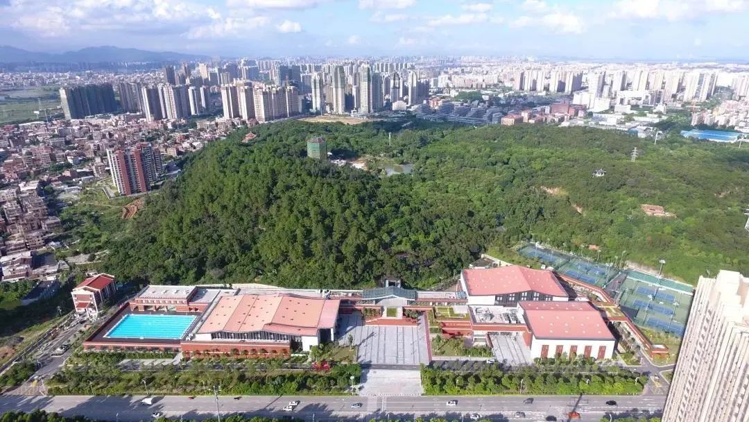 晋江市全民健身中心室外网球场,乒乓球场暂停对外开放