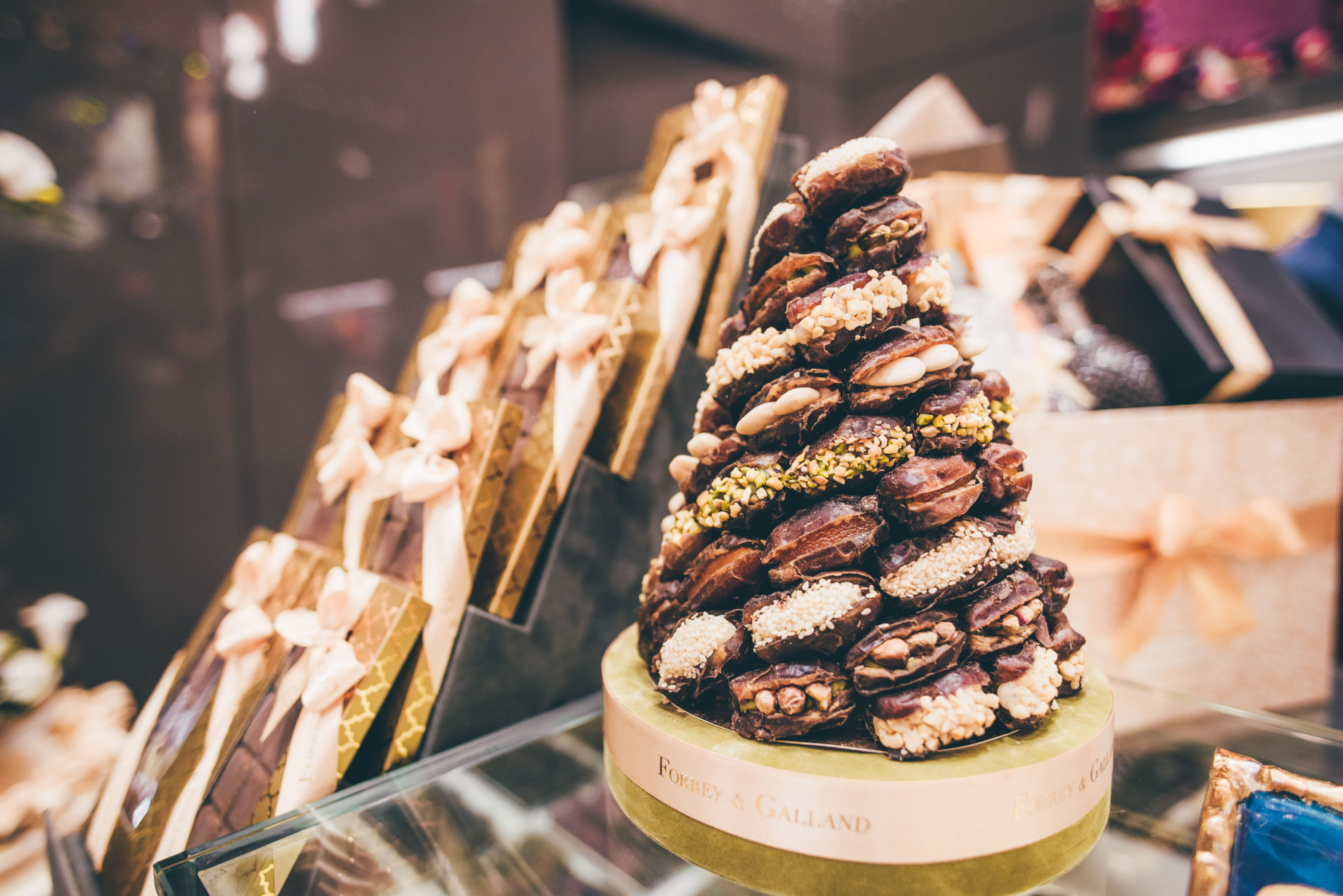 原创迪拜最受欢迎的百年巧克力发源于巴黎专供阿联酋航空头等舱