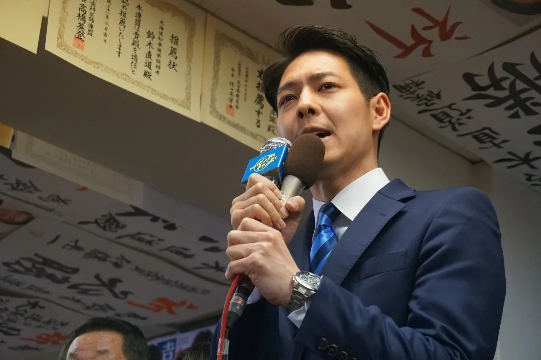 但我认为政治判断,结果就是一切,而所有结果,都将由我知事本人负责