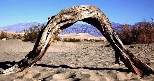 昆仑山上的地狱之门