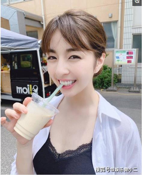 利物浦新星南野拓实女友 治愈系日本女优柳百合菜搜狐大视野搜狐新闻