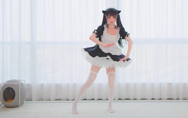 原创咬人猫跳恋爱循环女仆装双马尾长发齐腰是宅男渴望的初恋女友