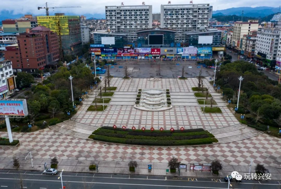 银杏广场滨江公园灵渠公园拉着家人的手漫步在我想在浪漫的春日里兴安