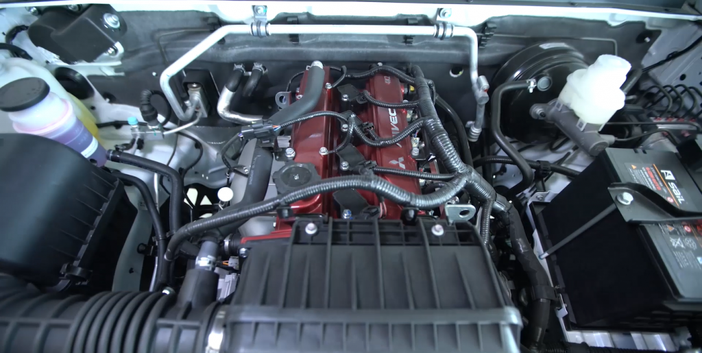 新风骏5配备代号4k22的航天三菱发动机,而旧风骏5配的是代号4g69s4n