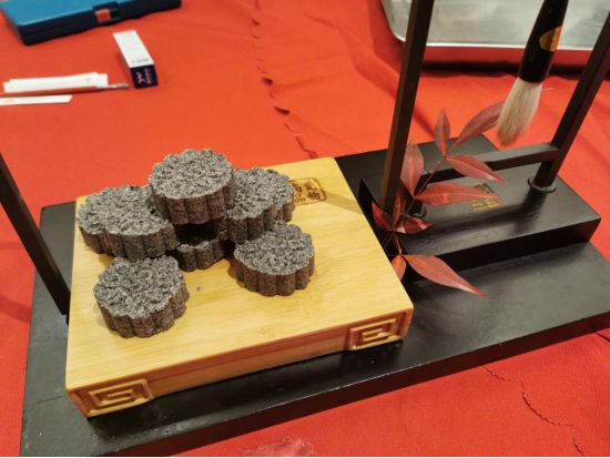 云美食小编带你体验湖州味道93双林姑嫂饼